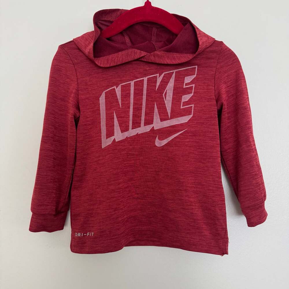 Nike Dri- FIT Textured Hooded Pullover in Red